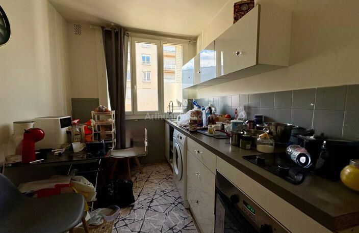 FONTAINE Agréable 2 pièces  + Cuisine 38,81 m² Carrez — photo 4