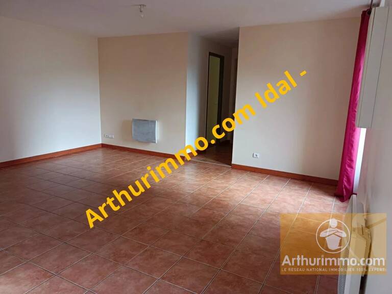 APPARTEMENT 2 CHAMBRES - SEVERAC GARE — photo 1