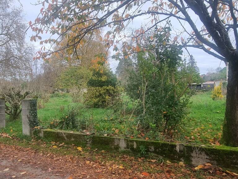 Vente Terrain 735 m&sup2; — photo 1