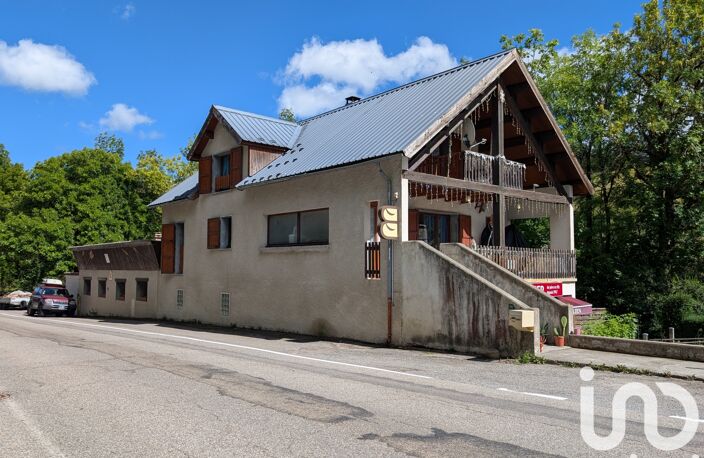 Vente Immeuble 330 m&sup2; — photo 2