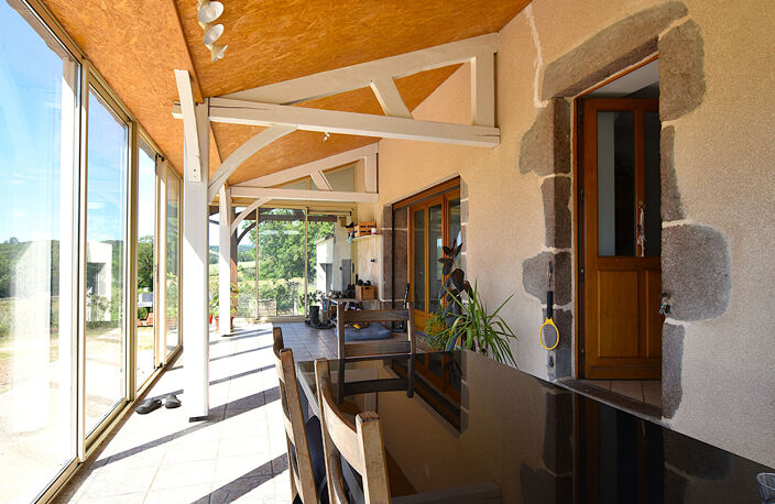 AVEC MARE ET 9988 m² DE TERRAIN : — photo 2