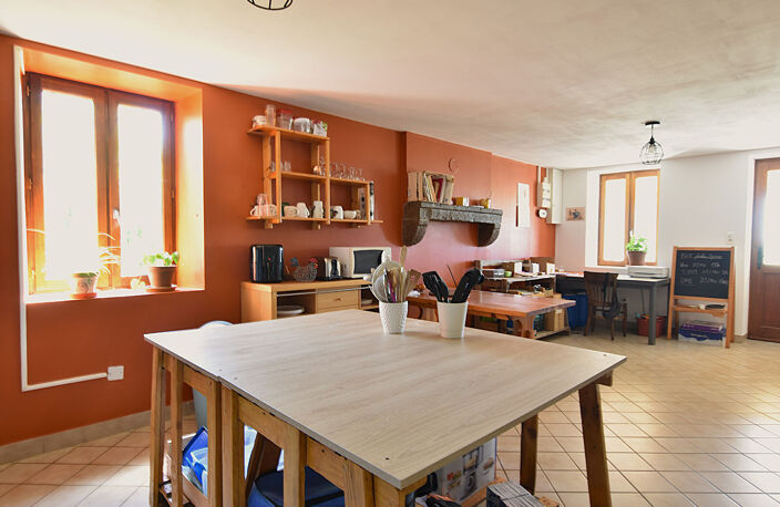 AVEC MARE ET 9988 m² DE TERRAIN : — photo 4