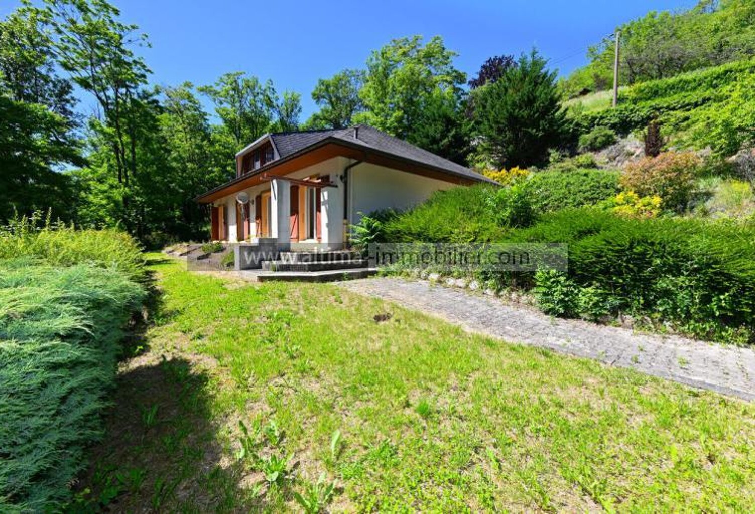 Maison 195 m² SAINT ALBAN LEYSSE 73230 — photo 1