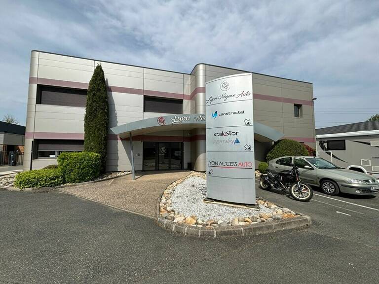 LOCAL COMMERCIAL à LOUER — photo 1
