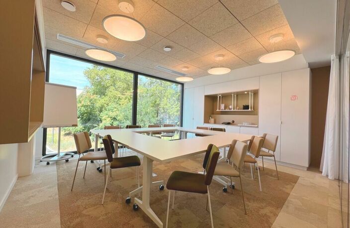 BUREAUX à LOUER — photo 3