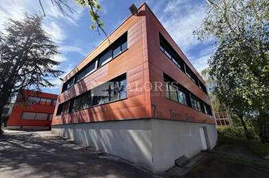 Bureau  3728 €
