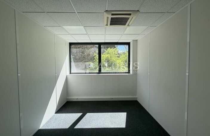 BUREAUX à LOUER — photo 4