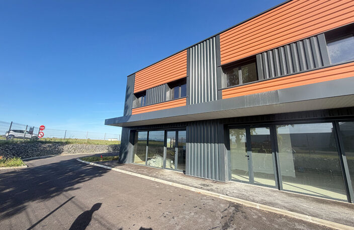 Local commercial 110M2 SERRES CASTET — photo 2