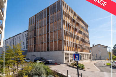Garage  85 €
