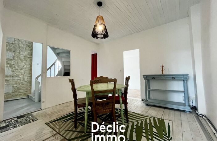 Maison en pierre de 7 chambres proche commodités avec fort potentiel — photo 3