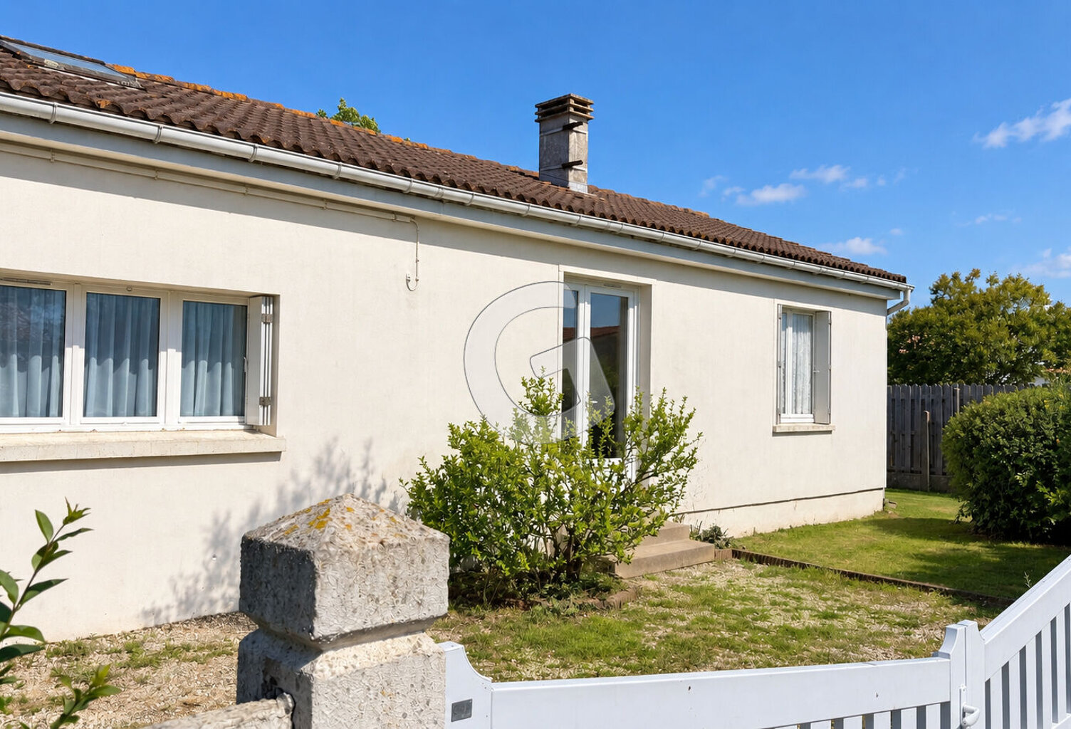 MAISON 4 PIECES 74M² A VENDRE GRUES — photo 1