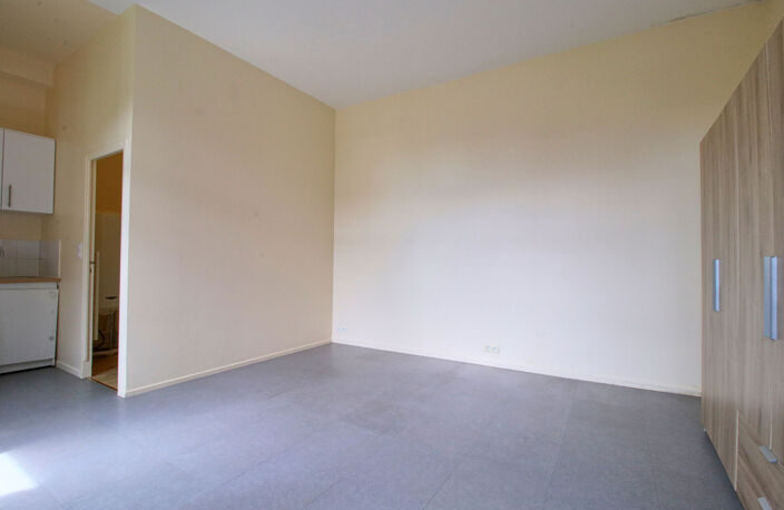 À Louer, Studio 30 m2 - Quartier préfecture - Fac de Droit, Rouen — photo 2