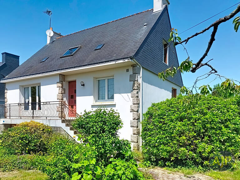 Maison Questembert- 4Chambres- 116m² habitables centre ville — photo 1