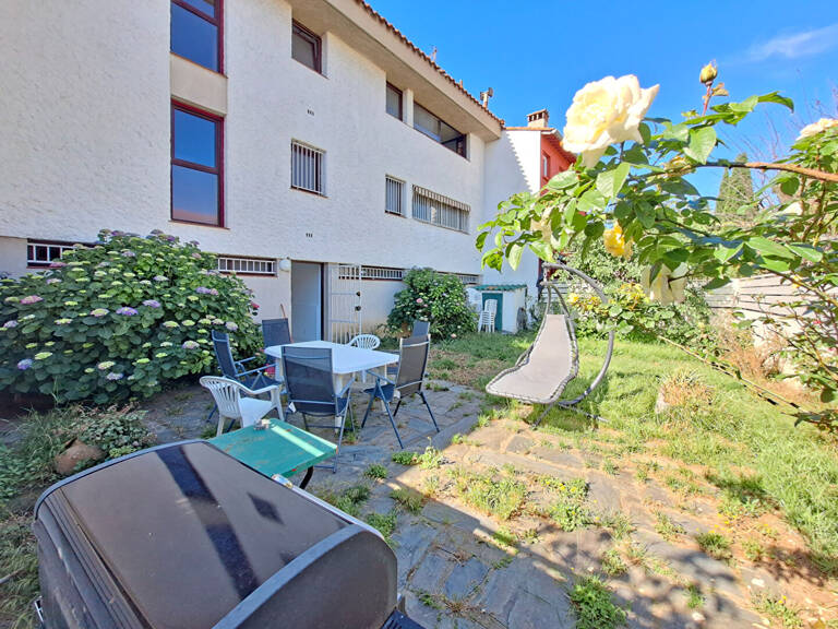 Perpignan Maison de Ville de Type 7 de 197m2 avec garage et jardin — photo 1