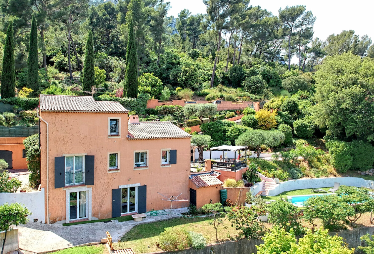 M2302 - TOULON - Faron - Maison T4 -  Piscine - Garage — photo 1