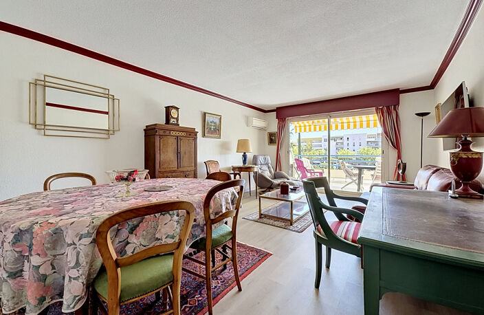 VENTE - FREJUS PLAGE - APPARTEMENT 3 PIECES AVEC GARAGE ET CAVE — photo 2