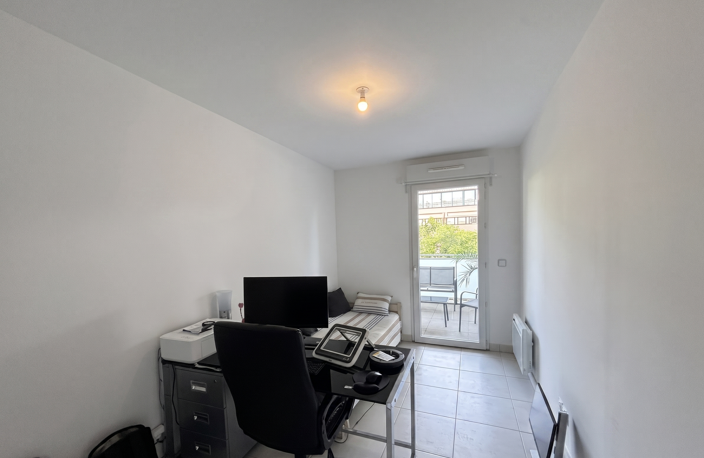 Marseille 13008, appartement T3 avec terrasse — photo 5