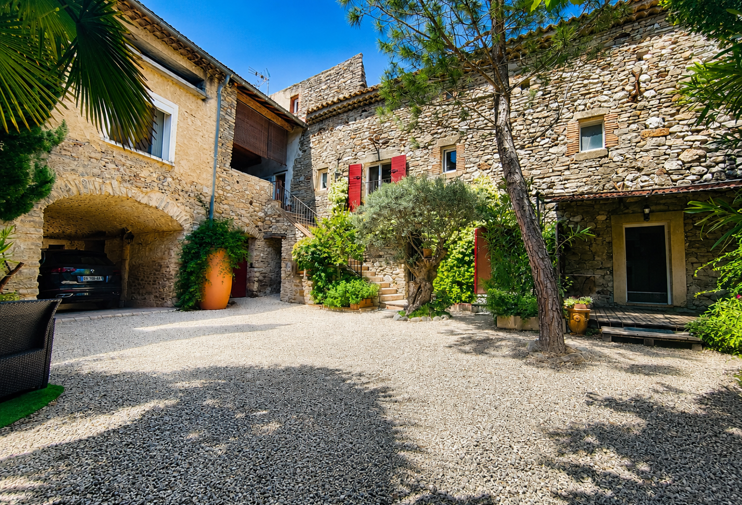 Mas de village 300m2 — photo 1