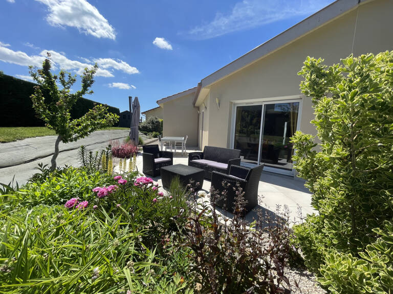 Villa plain-pied — photo 1