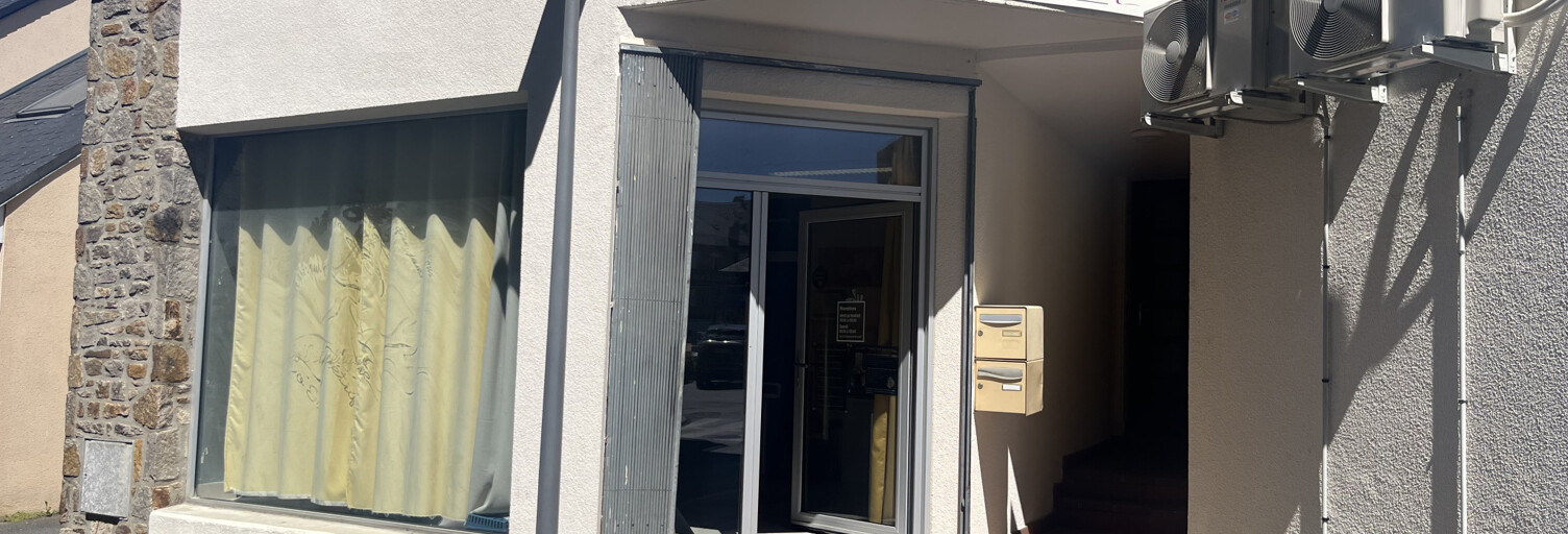 Commerce  45 m² à louer à Luc-la-Primaube (12450)