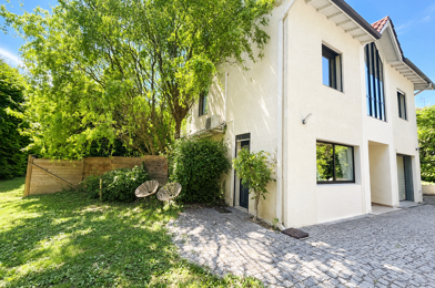 Maison 8 pièces 875500 €