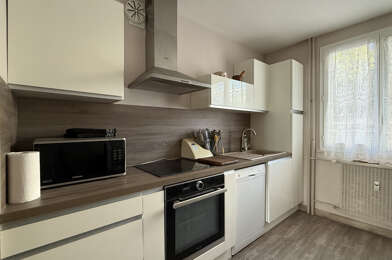 Appartement 3 pièces 730 €