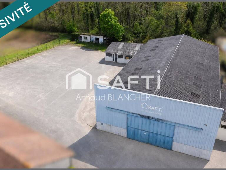 Bâtiment commercial sur commune du Grand Angoulême Sud — photo 1