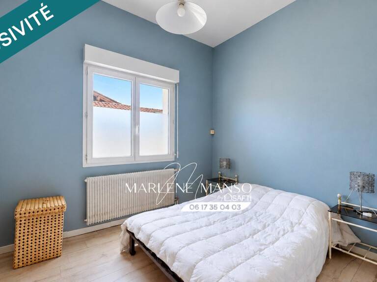 Maison en pierre 91 m² avec jardin et parking — photo 1