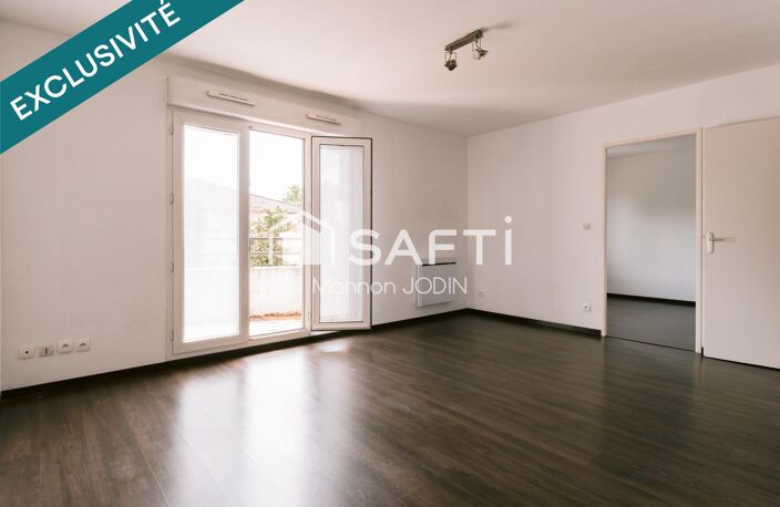 Appartement F2 avec balcon, cave et parking — photo 2