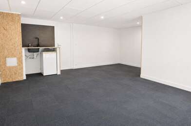 Bureau 1 pièces 685 €