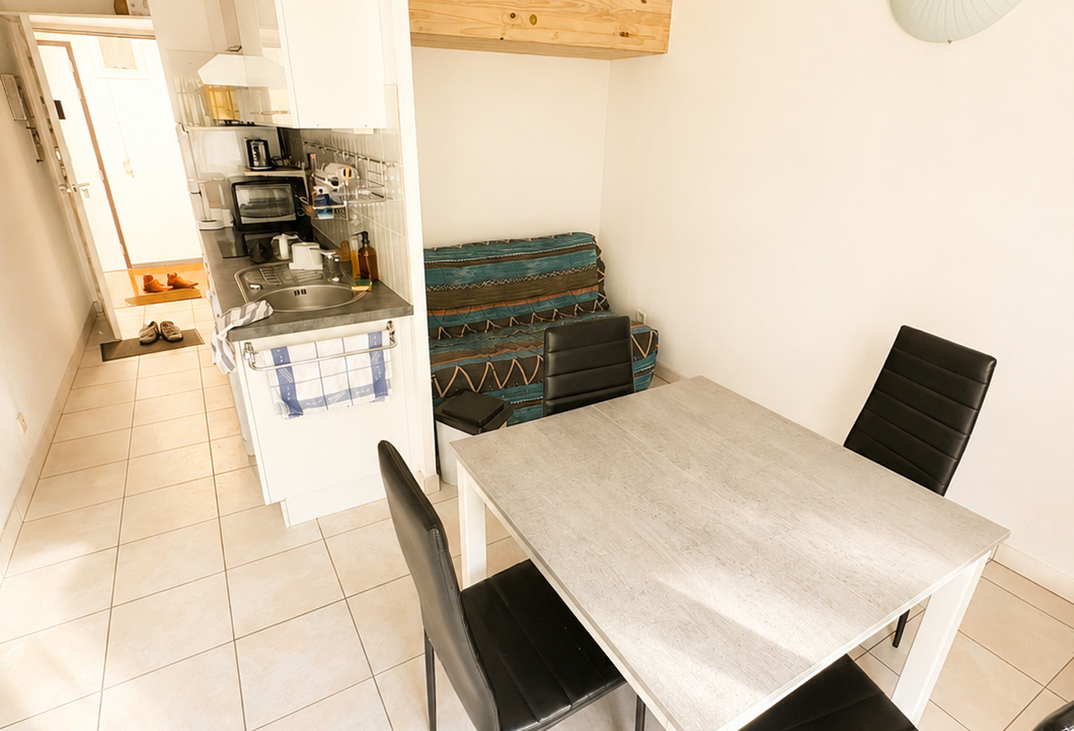 Appartement T1 Bis rénové avec balcon et parking privatif à — photo 1