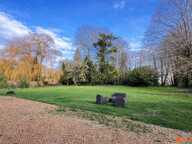 Maison familiale au vert avec parc et rivière — photo 2