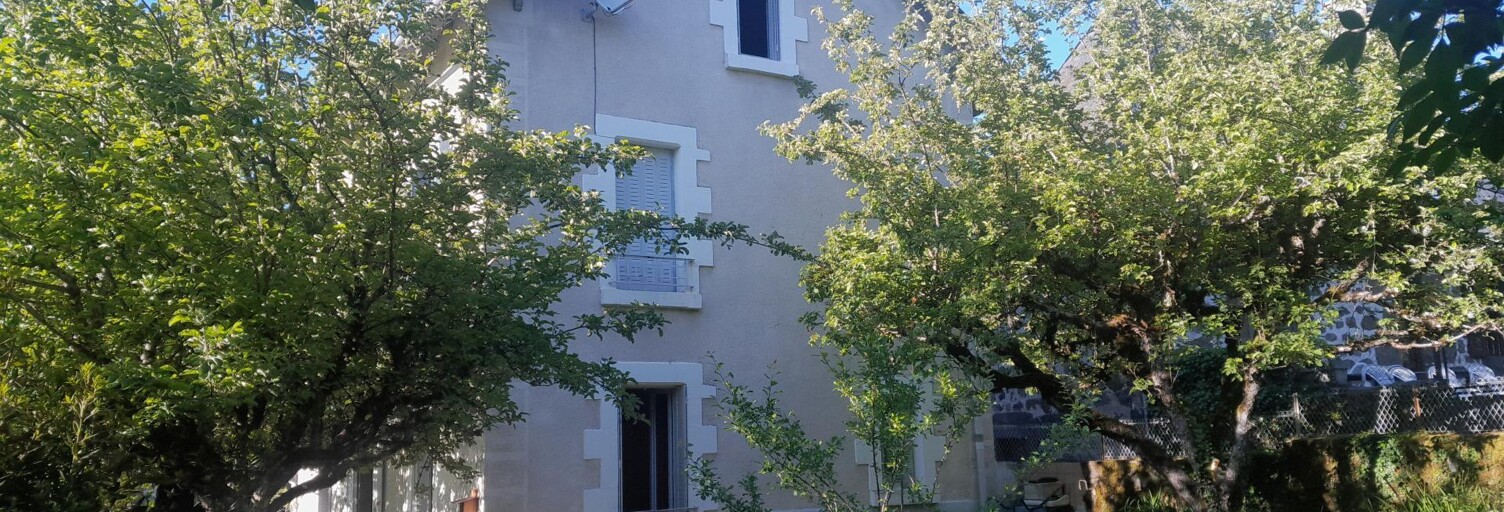 Maison 6 Pièces 129 m² à vendre à Vic-sur-Cère (15800)