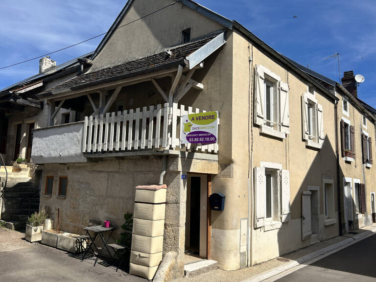 Maison de village — photo 1
