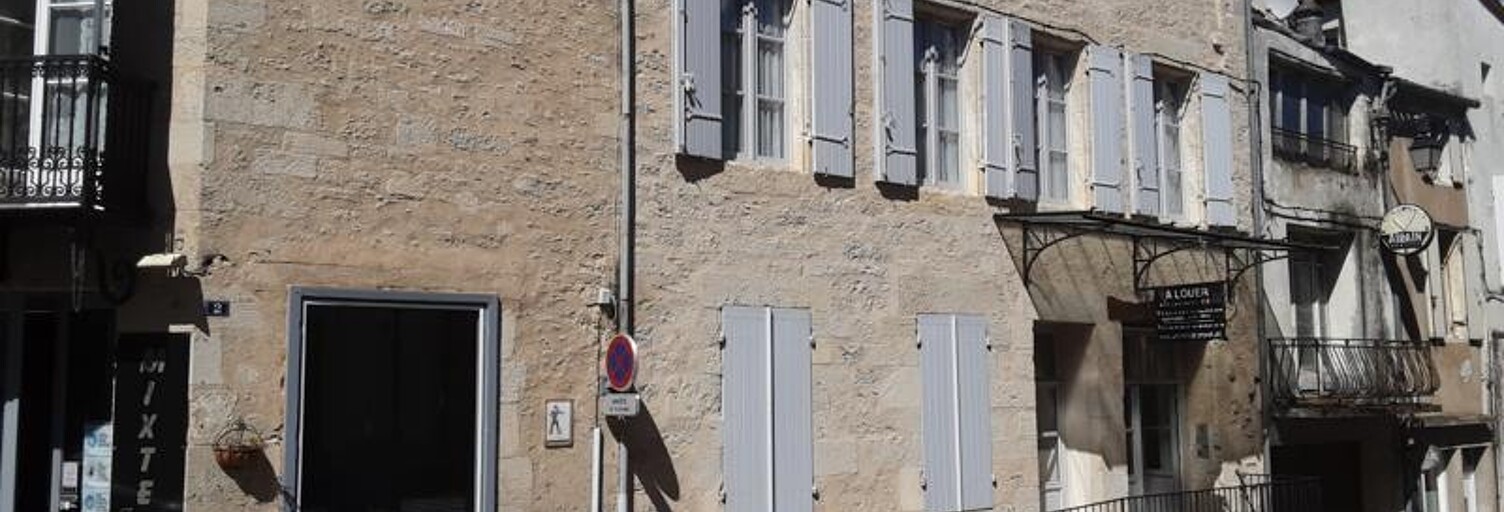 Immeuble   m² à vendre à Monségur (33580)