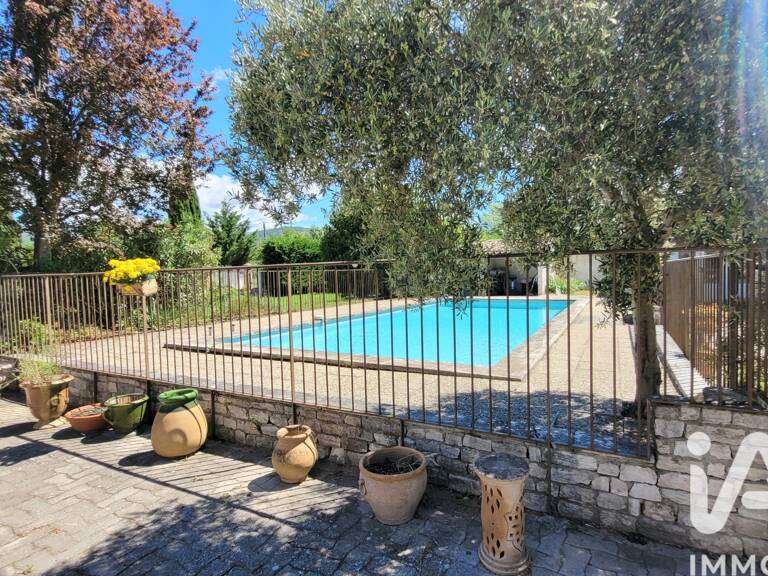 Vente Maison/villa 7 pièces — photo 1