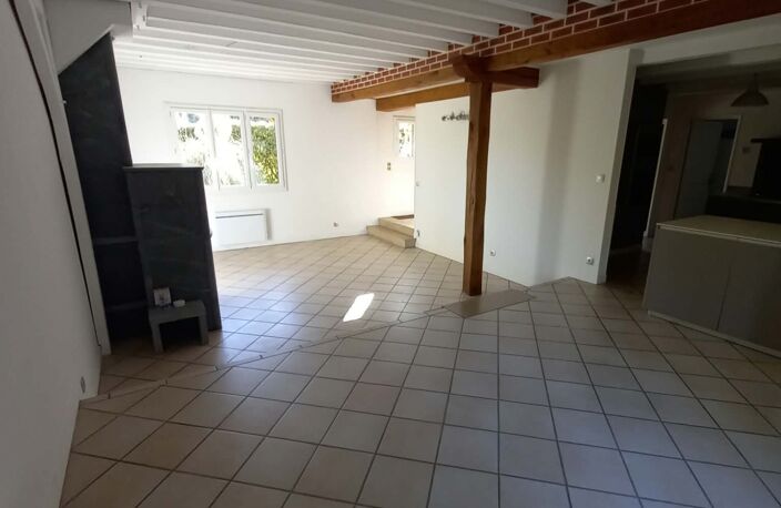 Vente Maison/villa 5 pièces — photo 3