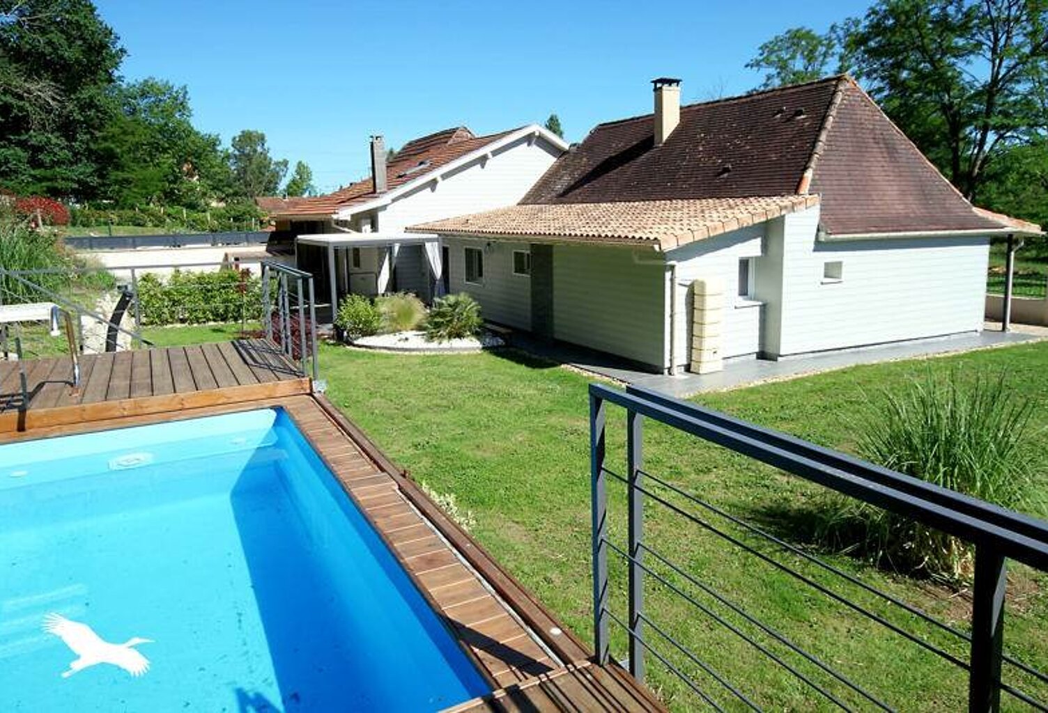 Ferme (tte) de 6 pièces principales — photo 1