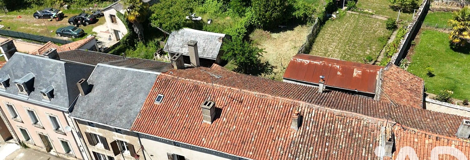 Maison 10 Pièces 259 m² à vendre à Charroux (86250)