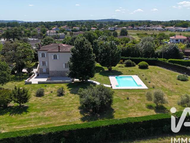Vente Maison/villa 9 pièces — photo du bien