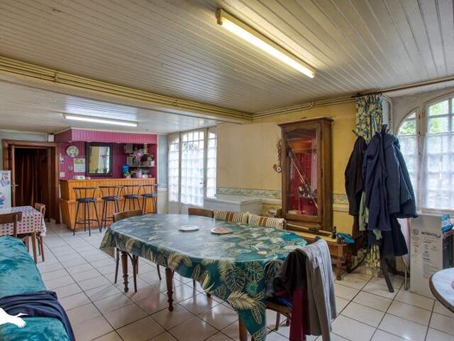 Maison de bourg de 10 pièces principales — photo du bien