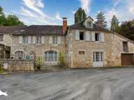 Maison de bourg de 10 pièces principales — photo 2