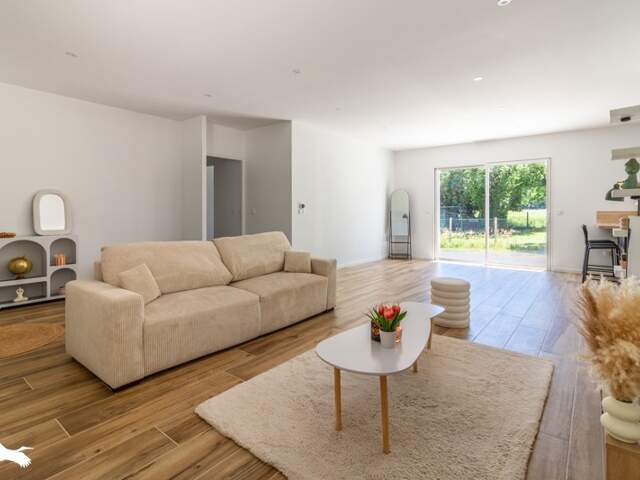 Contemporaine de 5 pièces principales — photo du bien