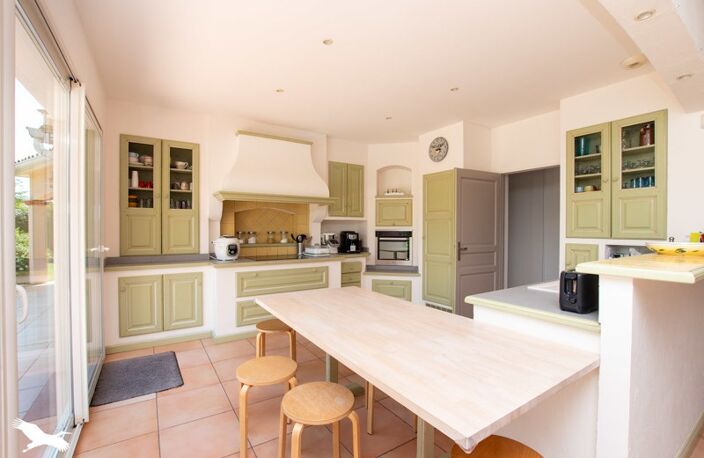 Vente maison 7 pièces 209 m² Carbonne (31390) — photo 2