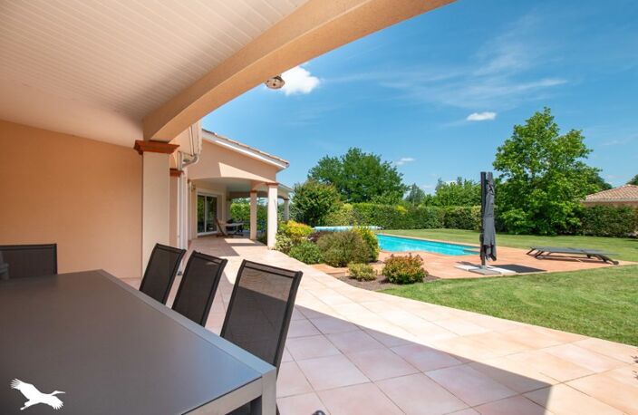 Vente maison 7 pièces 209 m² Carbonne (31390) — photo 3