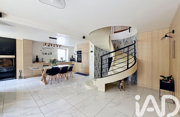 Vente Maison/villa 12 pièces — photo 3