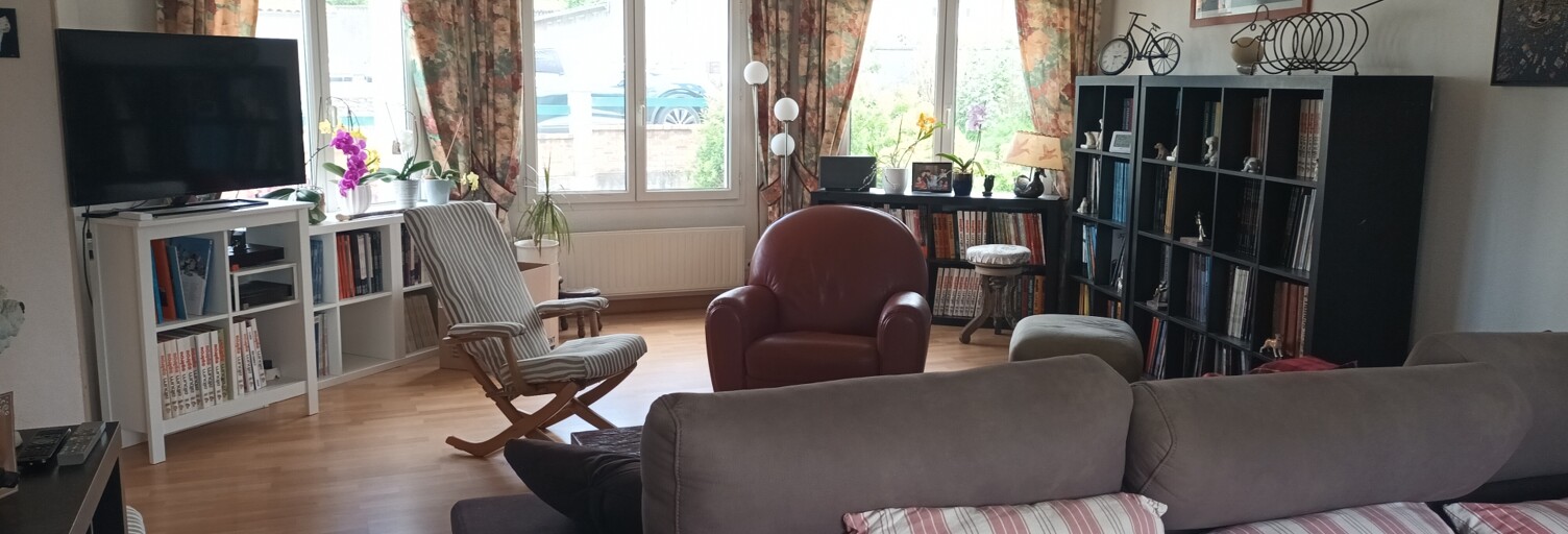 Maison 9 Pièces 141 m² à vendre à La Chapelle-Saint-Laurent (79430)