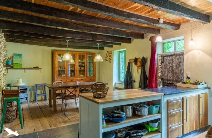 Maison en pierre de 6 pièces principales — photo 2