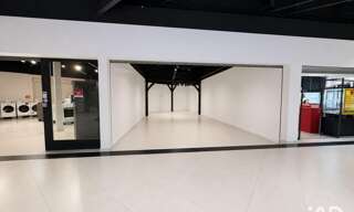Commerce  77 m² à louer à Gujan-Mestras (33470)