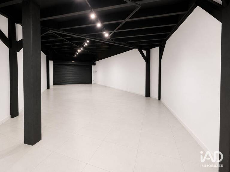 Location Boutique/Local commercial 77 m&sup2; — photo 1